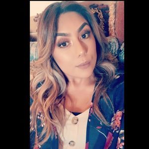 Meet your Posher, May